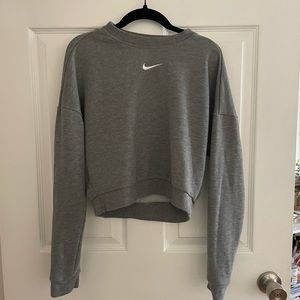 Cropped Nike Crewneck w Open Back